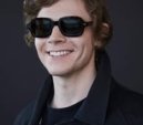 Evan Peters