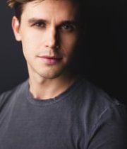 Antoni Porowski