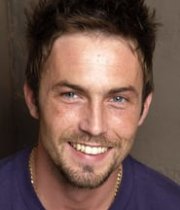 Desmond Harrington