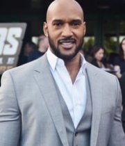 Henry Simmons