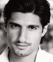 Kayvan Novak