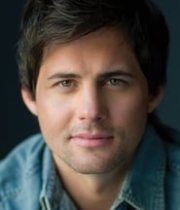 Kristoffer Polaha