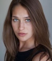 Lola Kirke