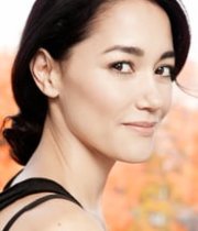 Sandrine Holt