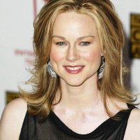 Laura Linney