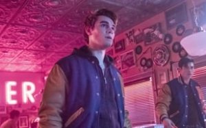 Riverdale 2. Sezon 21. Bölüm İzle – Türkçe Dublaj İzle