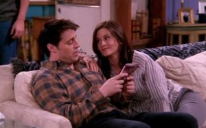 Friends 8. Sezon 19. Bölüm İzle – Türkçe Dublaj İzle