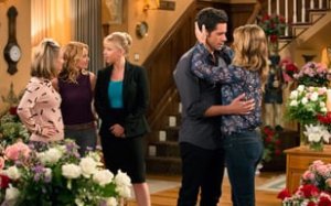 Fuller House 1. Sezon 9. Bölüm İzle – Türkçe Dublaj İzle