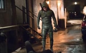 Arrow 3. Sezon 16. Bölüm Türkçe Full HD İzle